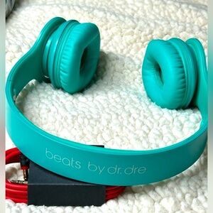 COPY - Beats by Dre ~ Solo HD 🎧